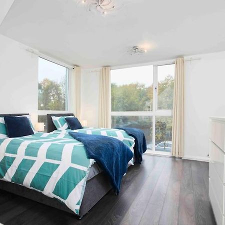 Dellehomes- Free Parking, Wfh, Family-Friendly Manchester Kültér fotó