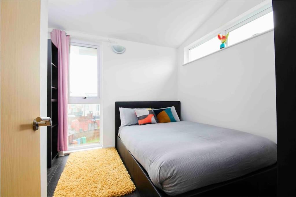 Dellehomes- Free Parking, Wfh, Family-Friendly Manchester Kültér fotó